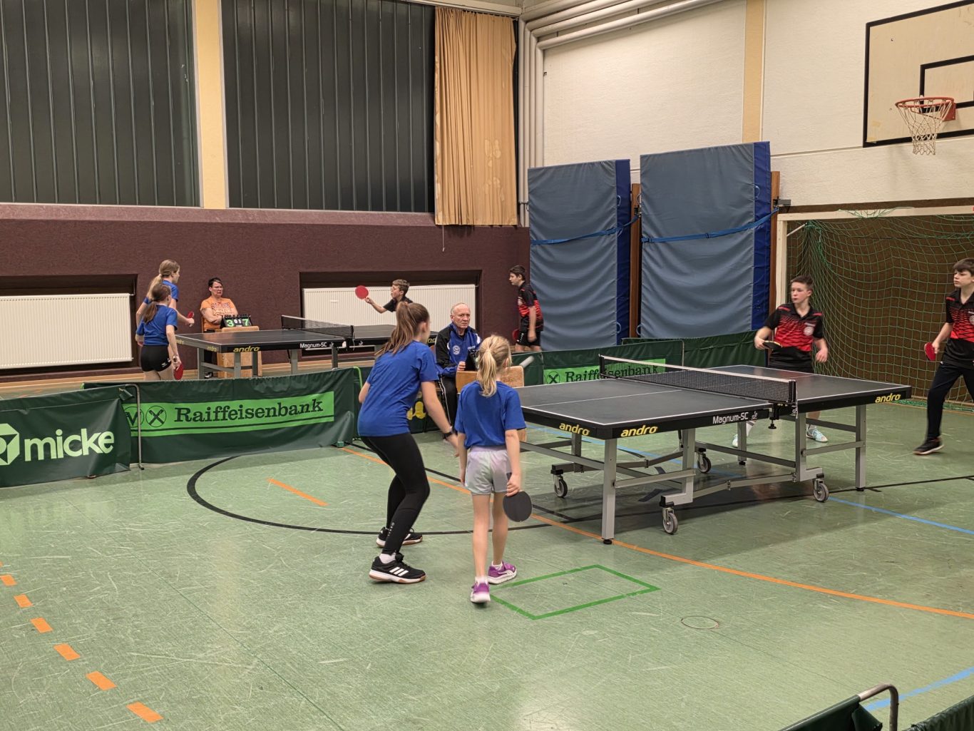 von links: M.Roytblat, E.Kramer (Trainer), M.Apel, J. Dippel